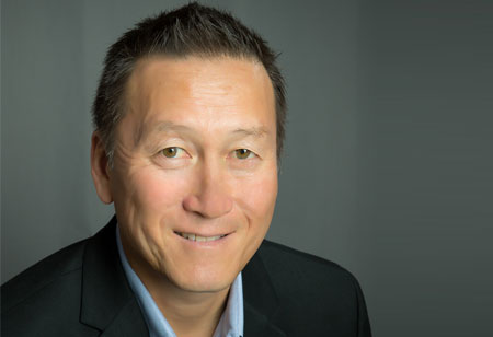 From Traditional to Agile Software Development - Changing Culture, Processes, and Architecture