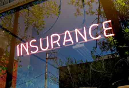 How Insurance Firms can Overcome Blockchain Limitations
